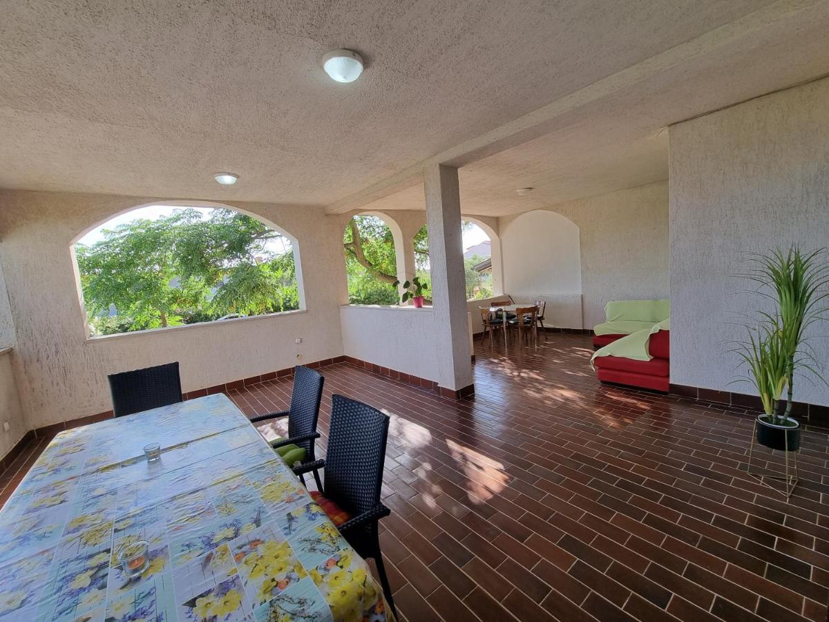Apartment Grbac Barbat na Rabu Экстерьер фото